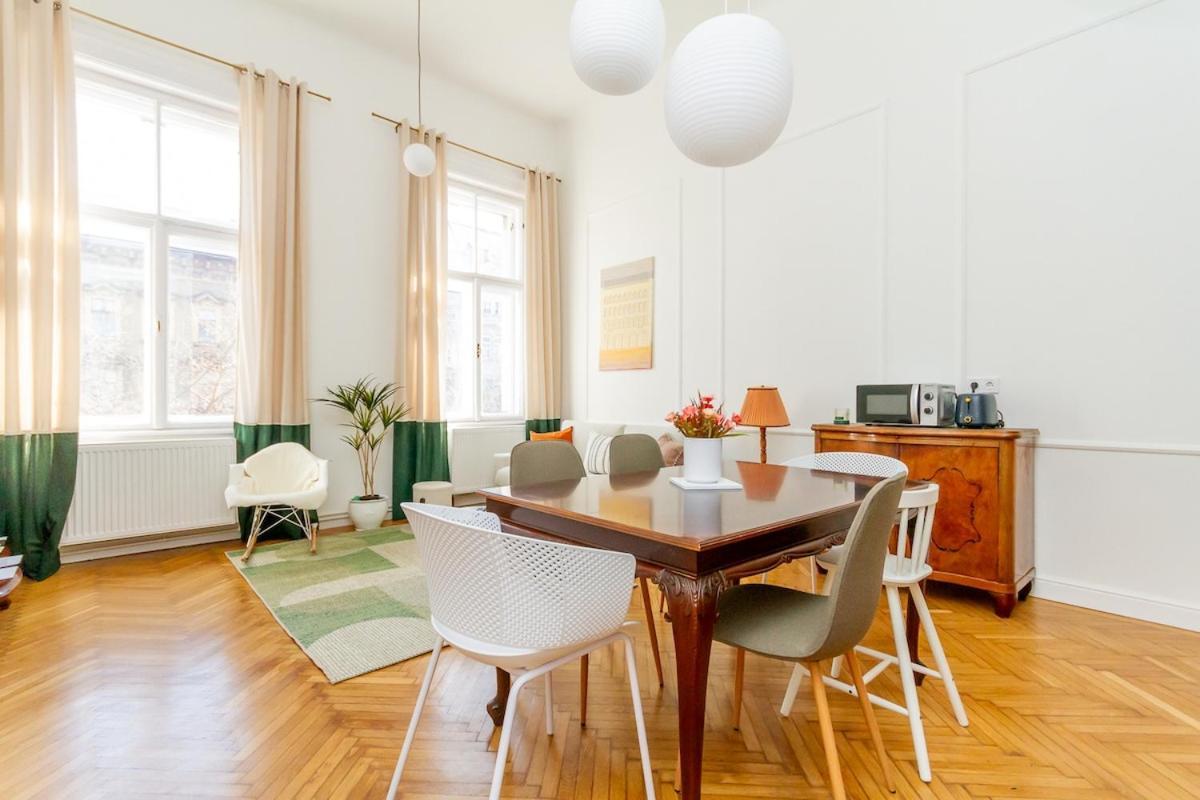 Apartment 2br Modern Elegance W Sauna And Ac By